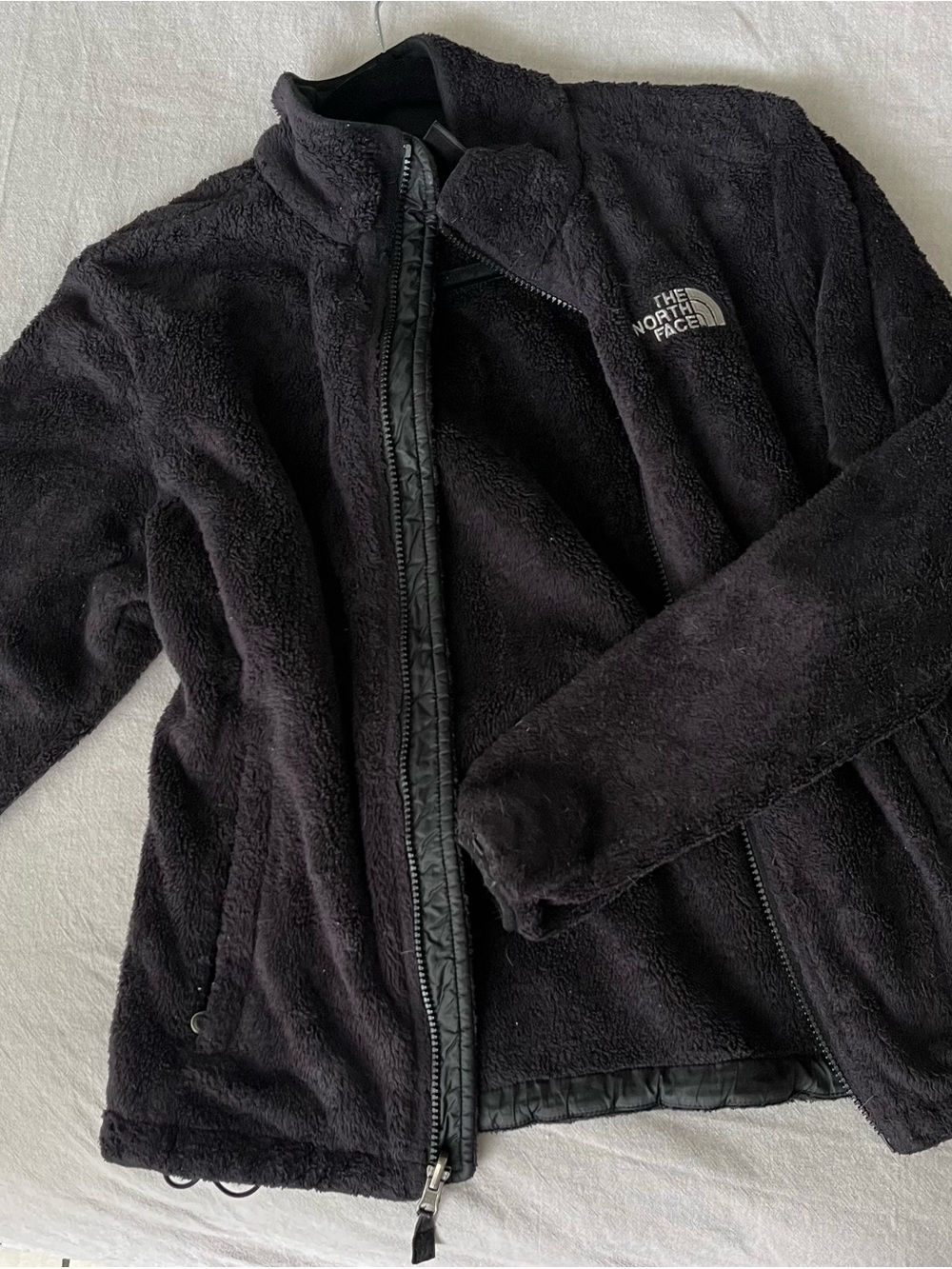 The North Face women’s Black Fleece Jacket